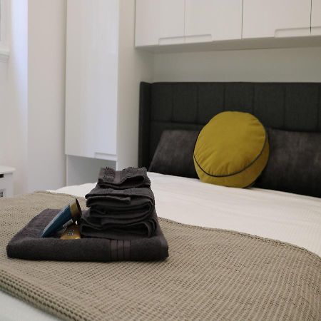 Phaedrus Living: City Center Luxury Flat Clarewood Londra Esterno foto