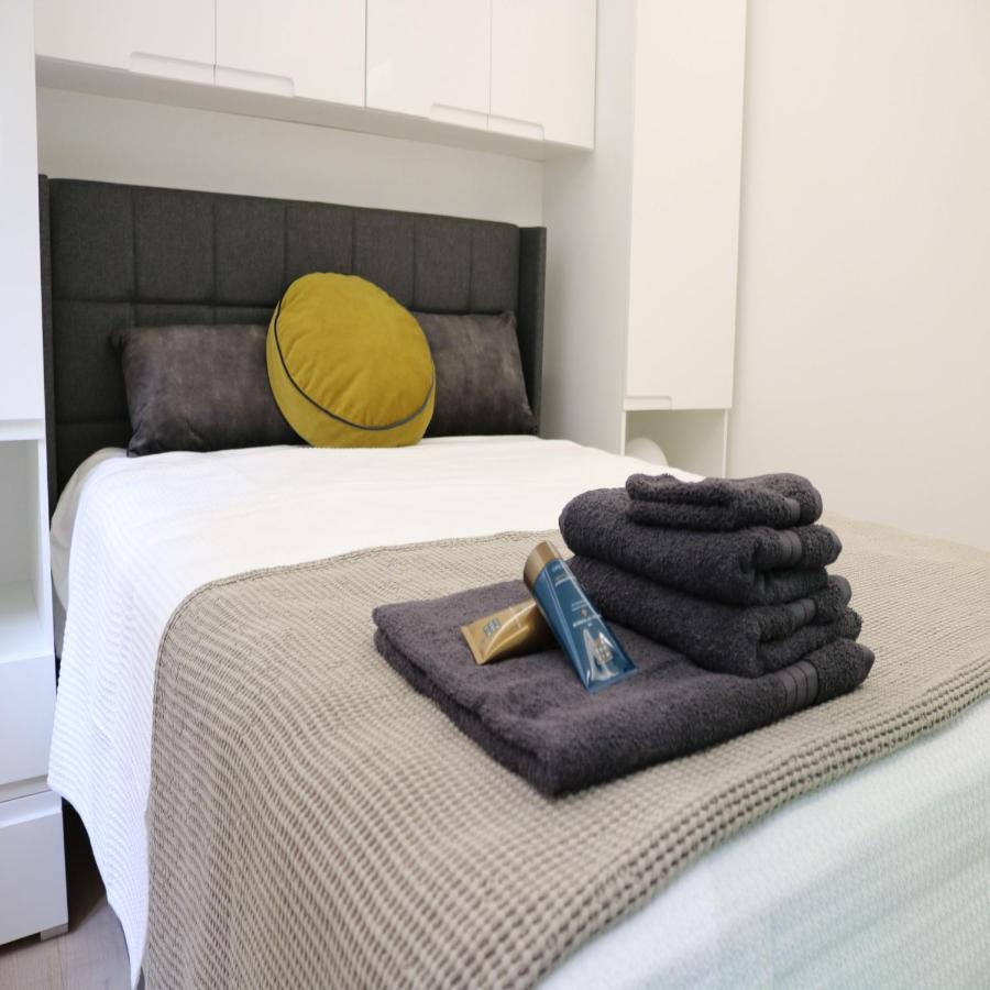 Phaedrus Living: City Center Luxury Flat Clarewood Londra Esterno foto